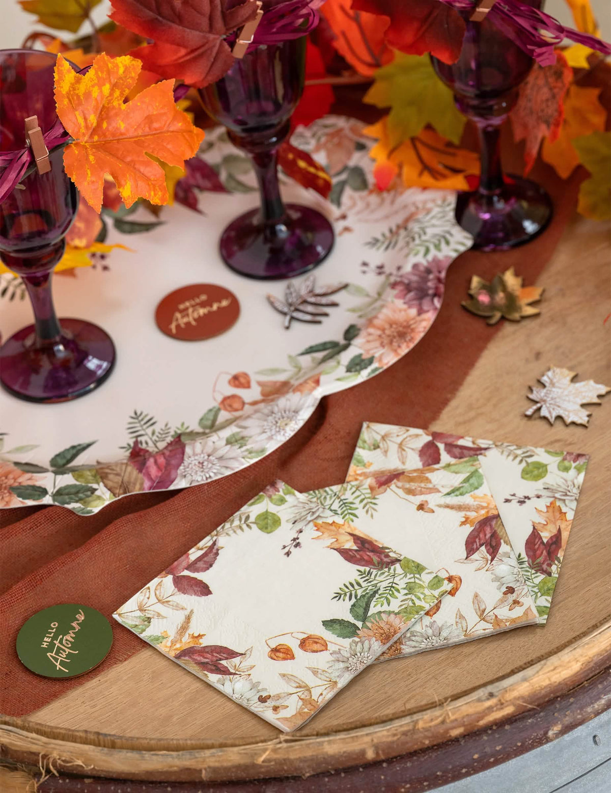 20 kleine Servietten im Herbst-Blumen-Design 25 x 25 cm