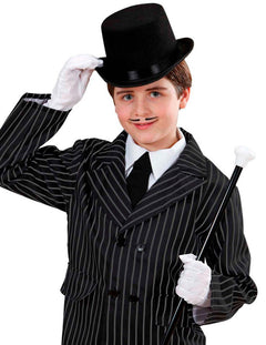 Hüte für verschiedene Uniformen