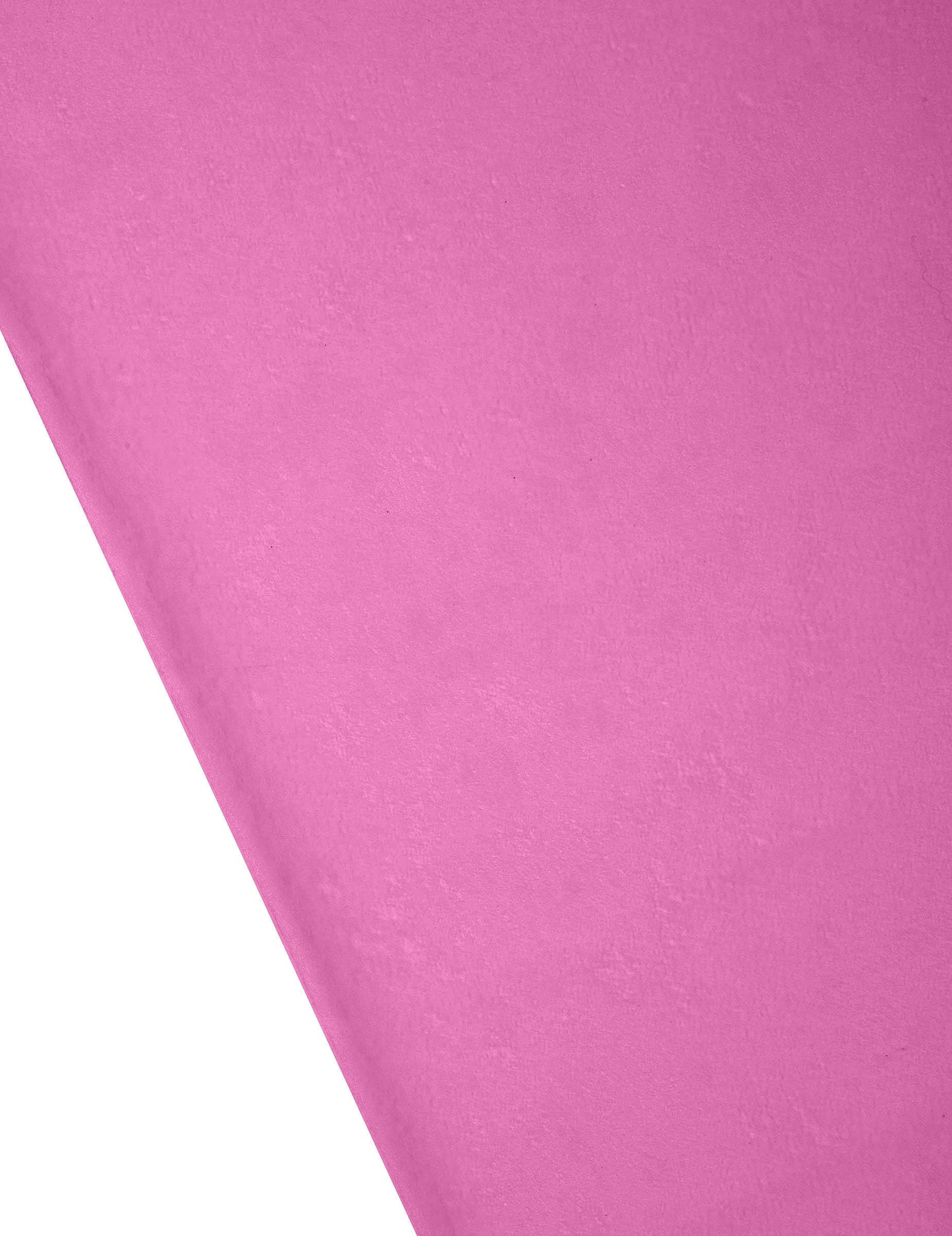 Détail de la texture du chemin de table intissé pour décoration de table rose fuchsia
