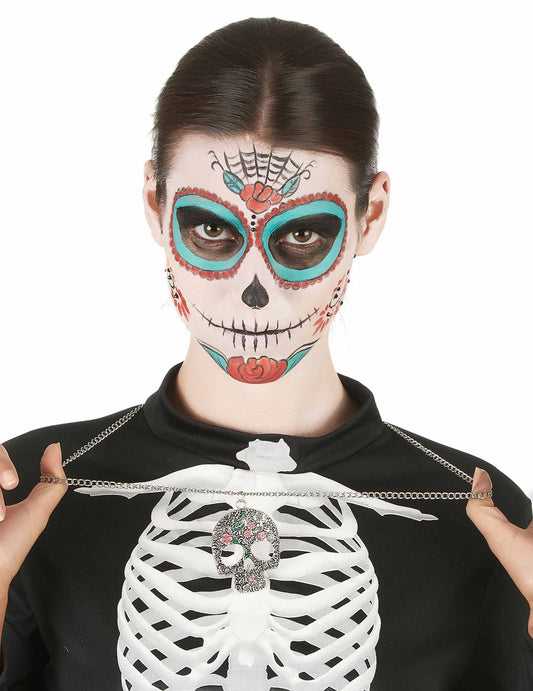 Détail du pendentif porté du collier Dia de los muertos pour femme