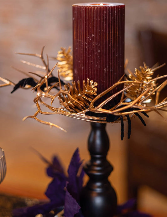 Halloween-Wandkranz mit schwarzen Samtspinnen & Goldakzenten 23 cm