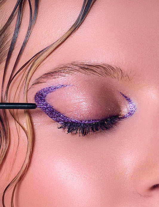 Si si la pailletteâ„¢ Eyeliner mit lila Glitzer
