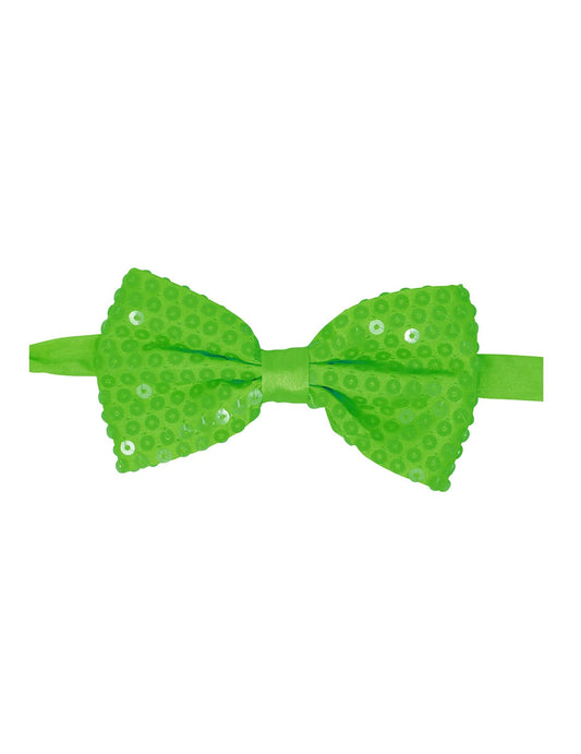 Gros plan sur les sequins du nœud papillon à sequins
