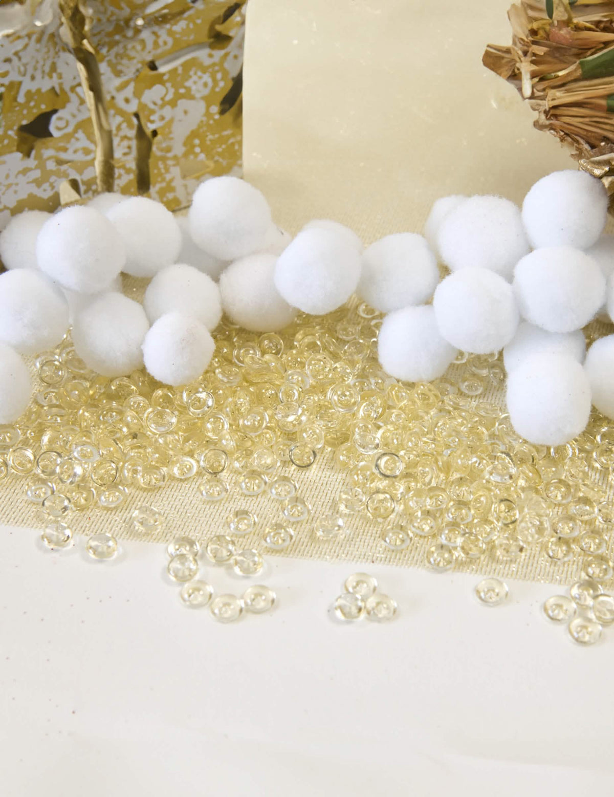 Perles plates effet goutte de pluie pour décoration de table ivoire