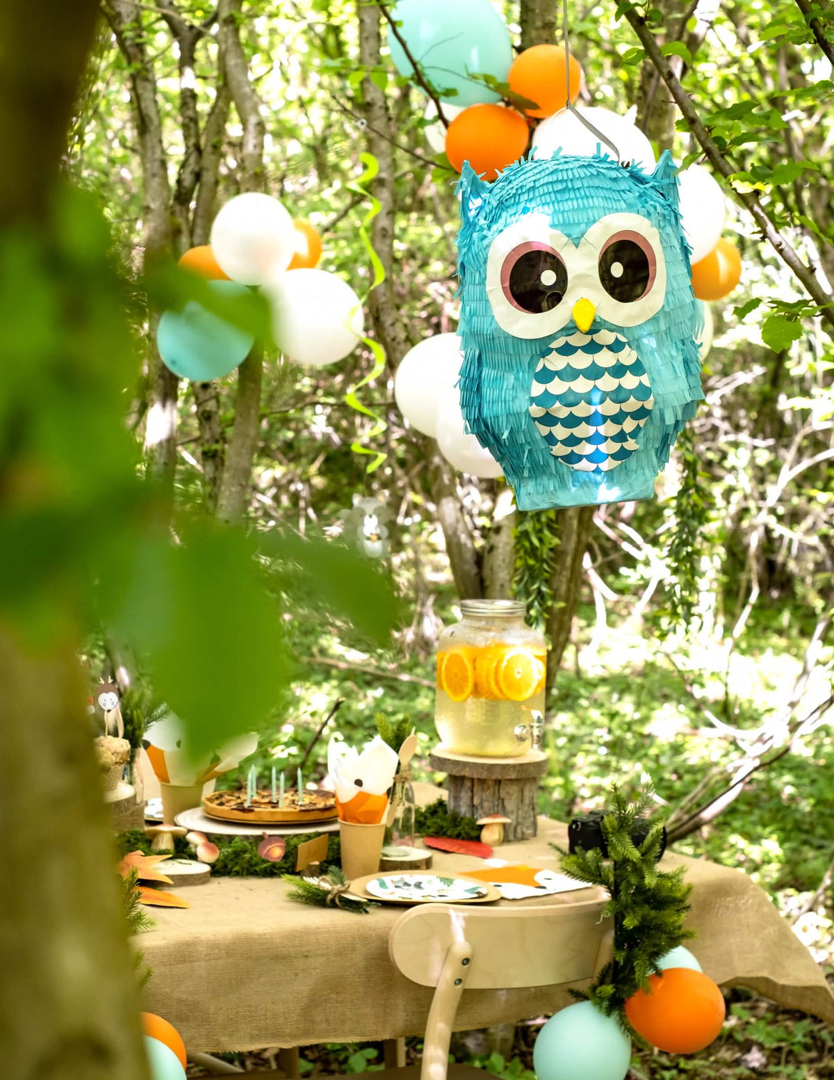 Pinata hibou pour enfant bleue et blanche