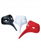 Maske mit einer langen Nase