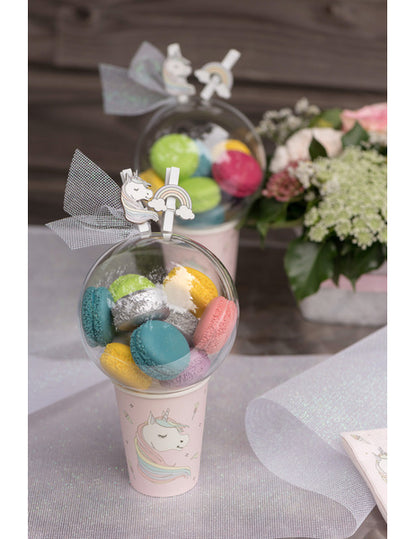 Mise en situation décorative des gobelets en carton licorne