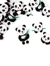 Confettis en bois panda pour décoration de table noir et blanc avec bambou