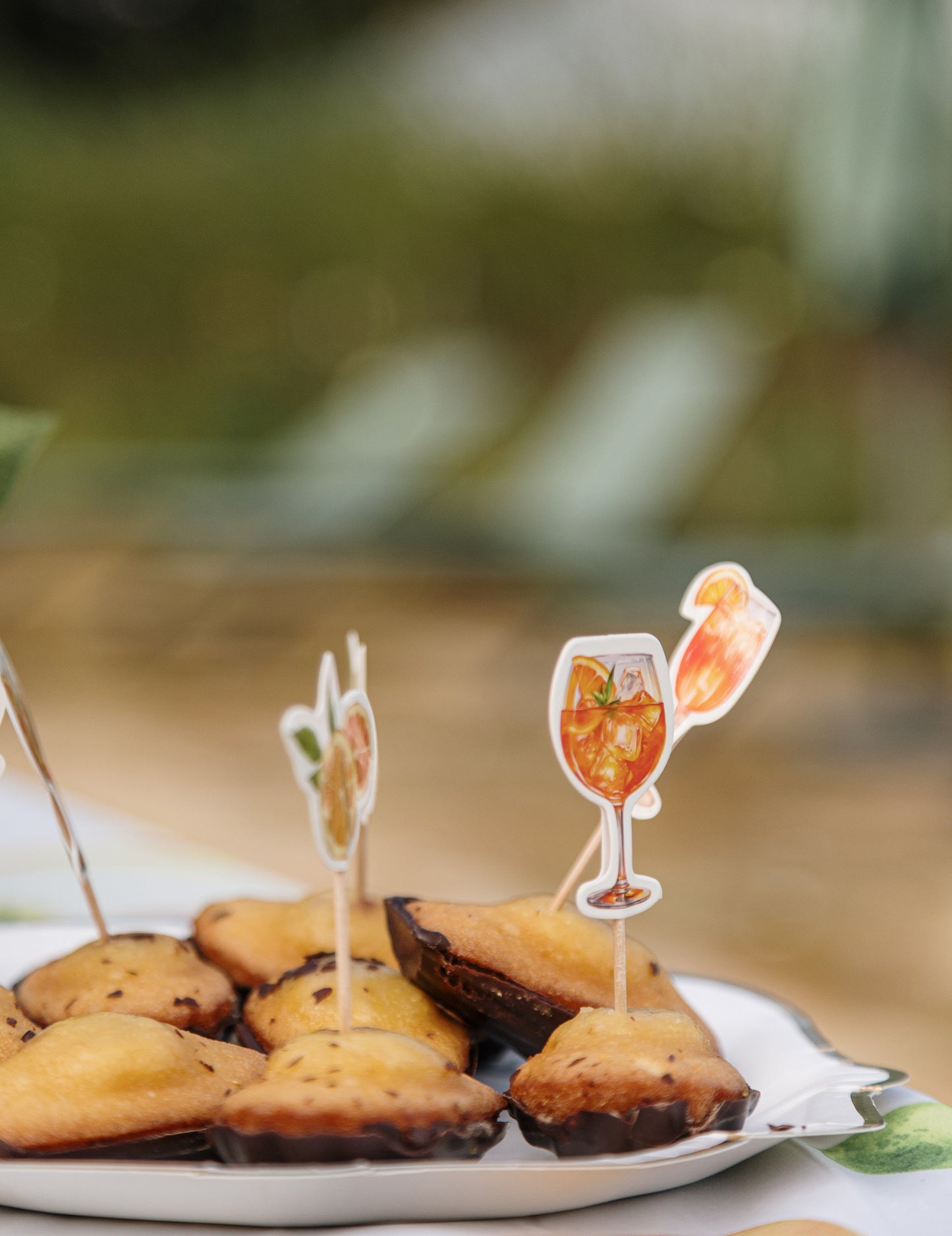 12 Fizz-Zitrus-Papier-Spieße in Creme, Orange und Gelb für Cocktails