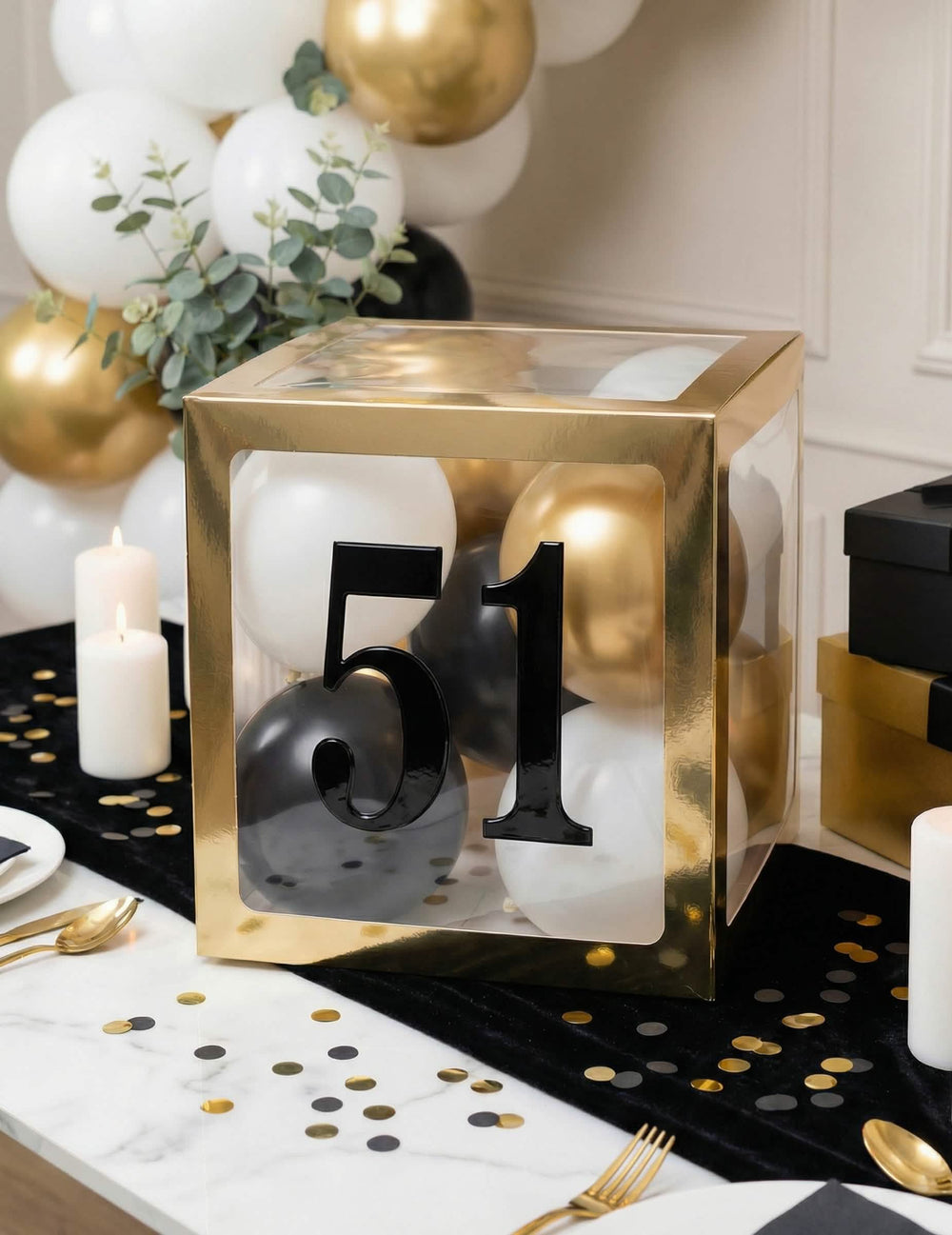 Numéro 51 collé sur un cube à ballons du stickers adhésifs chiffres noirs