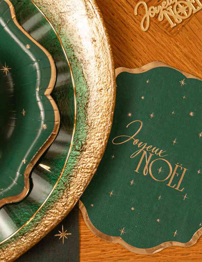 16 Servietten Frohe Weihnachten in British Green und Gold 32 x 32 cm
