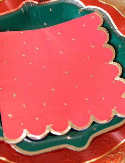 16 Weihnachtsservietten zeitlos rot-gold 33 x 33 cm