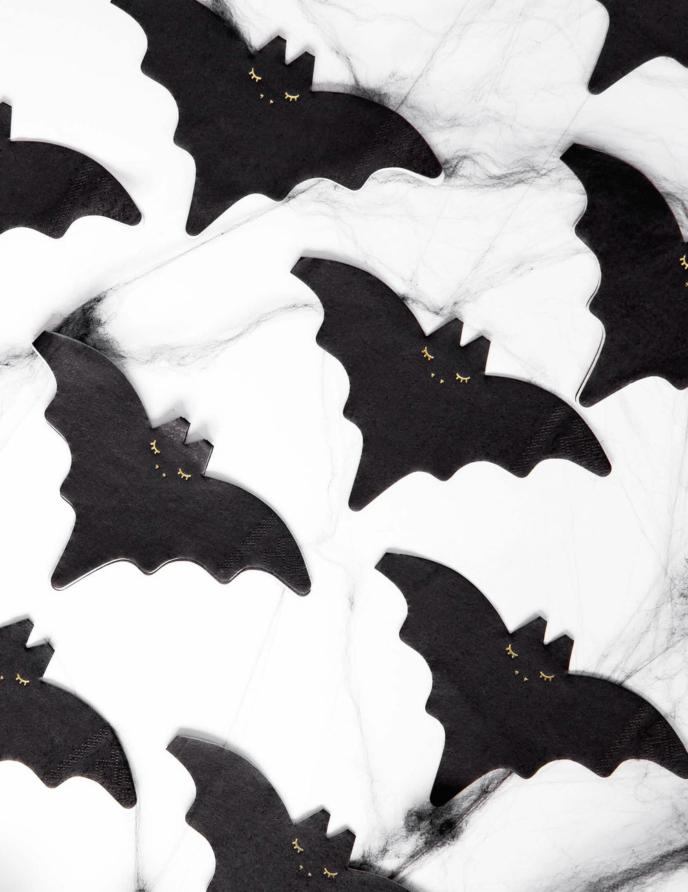 Vue d'ensemble de plusieurs serviettes en papier chauve-souris pour Halloween