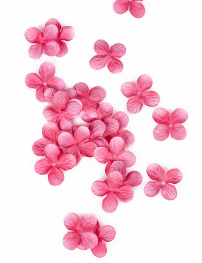 Décorations de table pétales de fleurs fuchsia en tissu