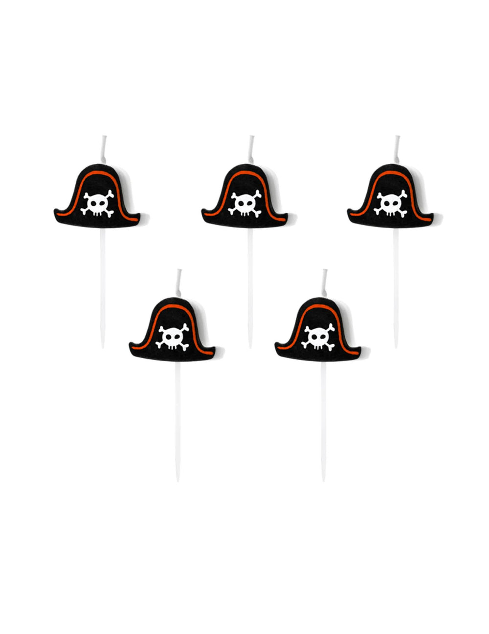 Mise en situation des bougies d'anniversaire sur pic chapeaux pirates