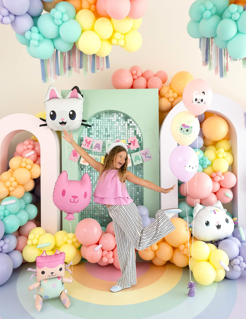 Inszenierung der Luftballons Gabby und das magische Haus