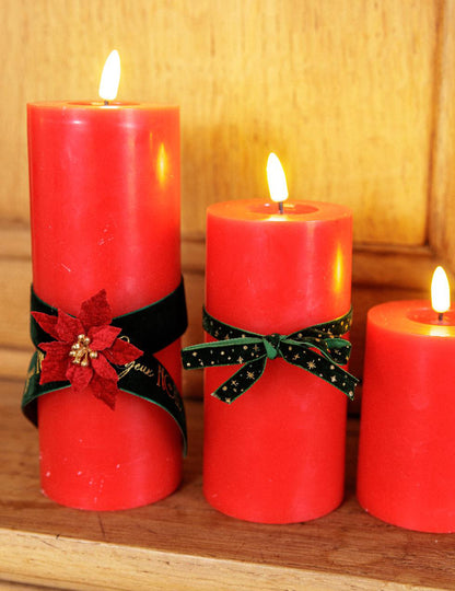 6 selbstklebende Poinsettia-Blüten aus Samt Rot & Gold 5,5 cm