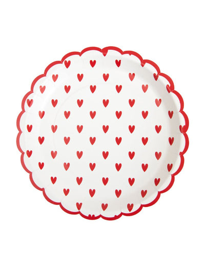 Assiettes en carton festonnées petits cœurs pour fête blanc et rouge