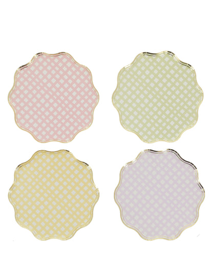 Assiettes en carton à carreaux pastel festonnées lilas rose jaune vert et or