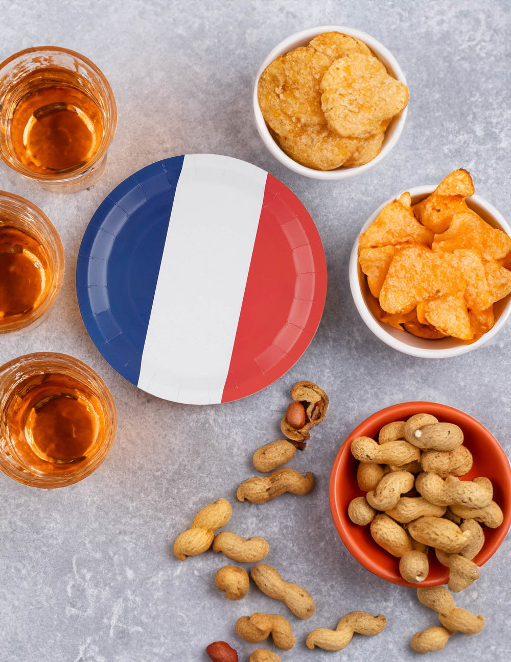 Mise en situation avec apéritif de l'assiette tricolore pour fête