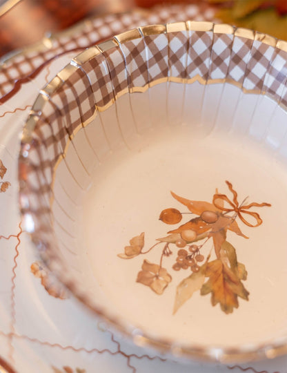 8 Pappschalen im Cottage Living Stil 13,5 cm