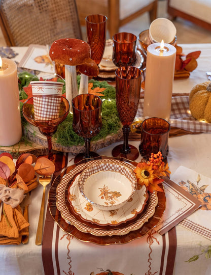 Set mit 8 Cottage Living Pappbechern 255 ml