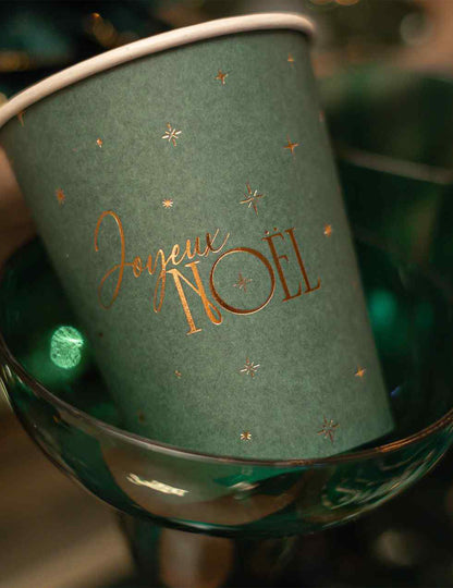 8 Becher Frohe Weihnachten in British Green und Gold 25,5 cl