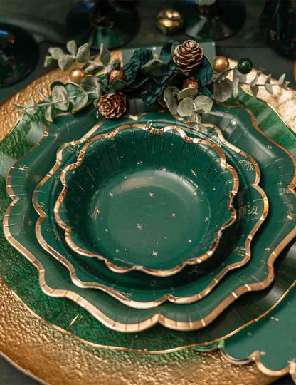 8 kleine Teller Frohe Weihnachten Klassik Tannengrün und Gold 18 cm