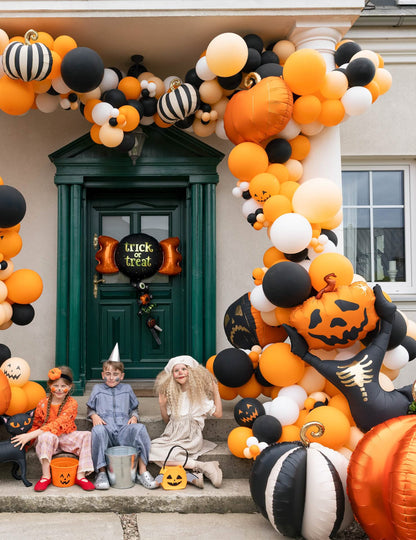 Halloween-Folienballon Vogelscheuche Schwarz-Orange 60 x 100 cm
