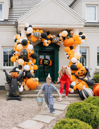 XXL Standballon Vogelscheuche in Schwarz Folienballon 111,5 x 152 cm