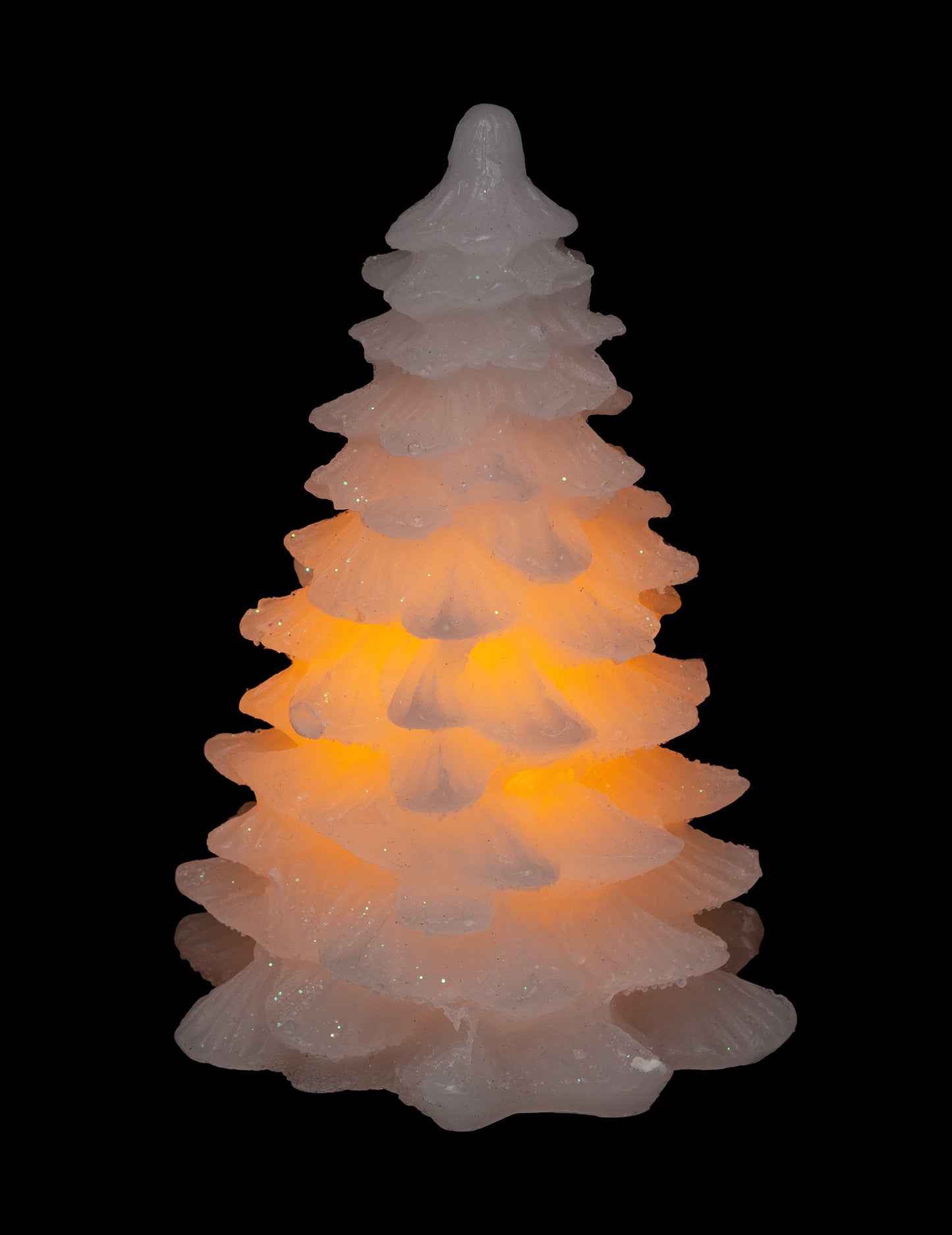 Vue de l'effet lumineux de la bougie lumineuse sapin pour décoration de Noël