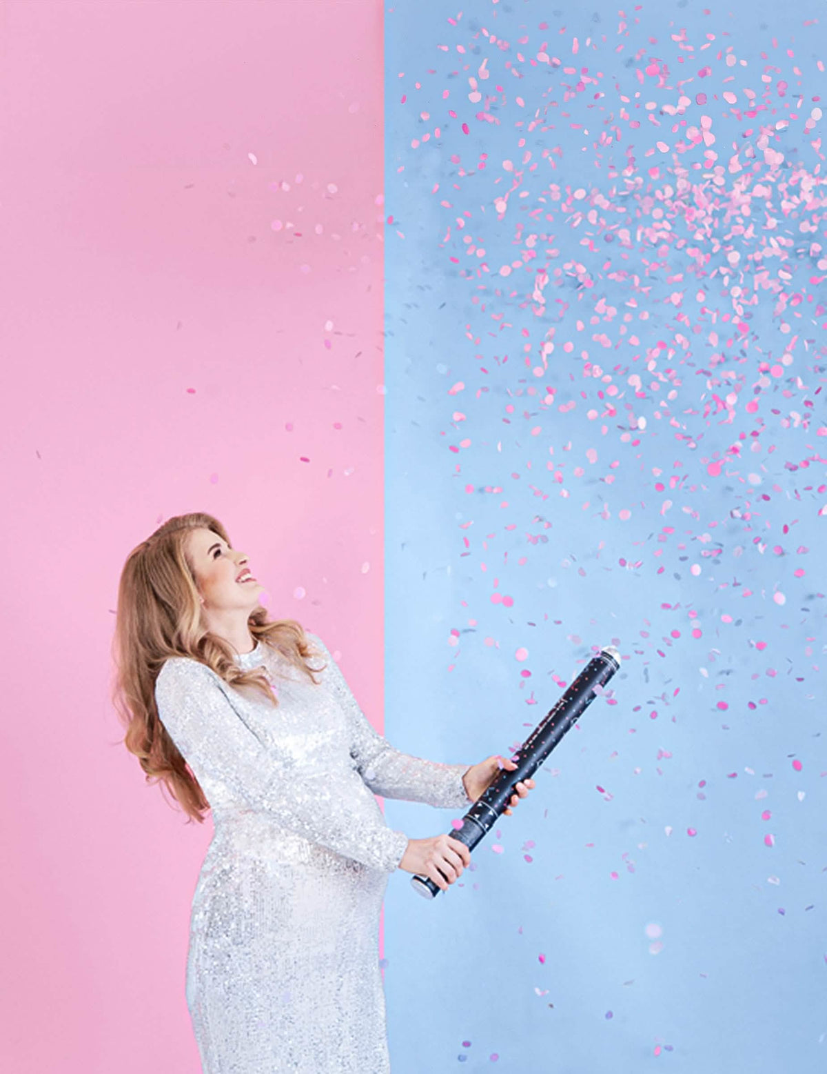 Mise en situation avec jet de confettis roses du canon à confettis girl pour fête