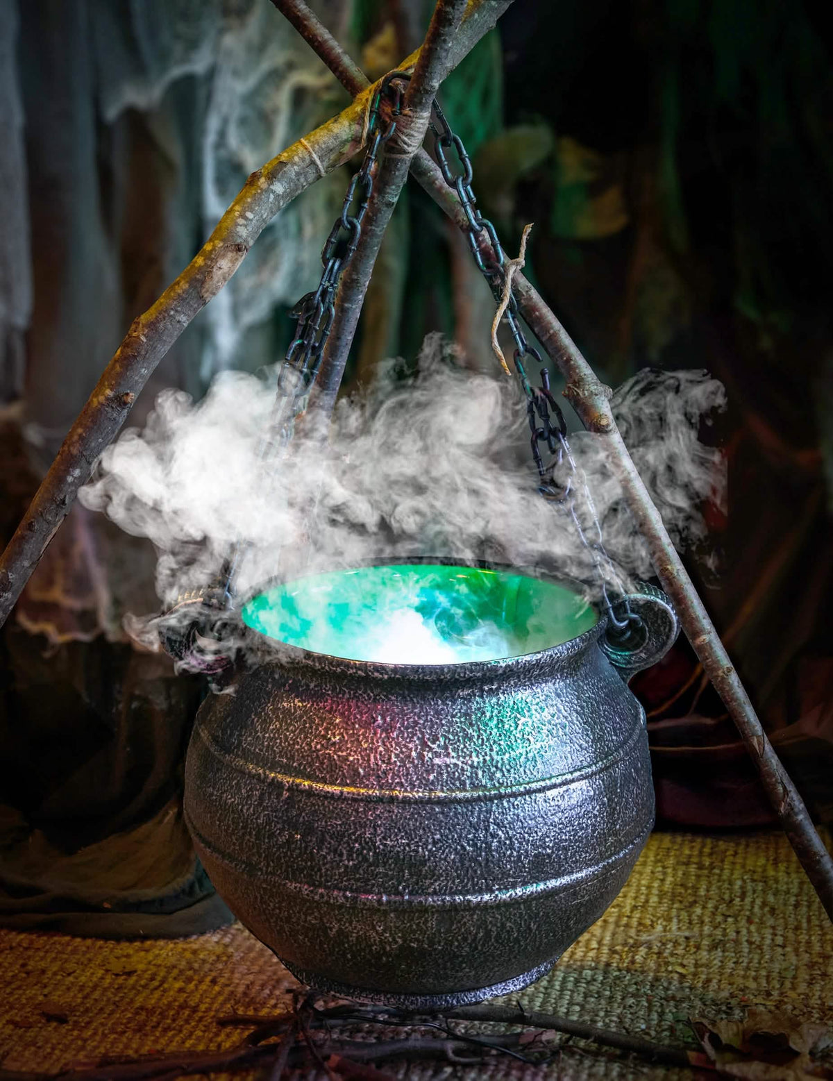 Chaudron de sorcière avec brumisateur pour décoration noir et vert