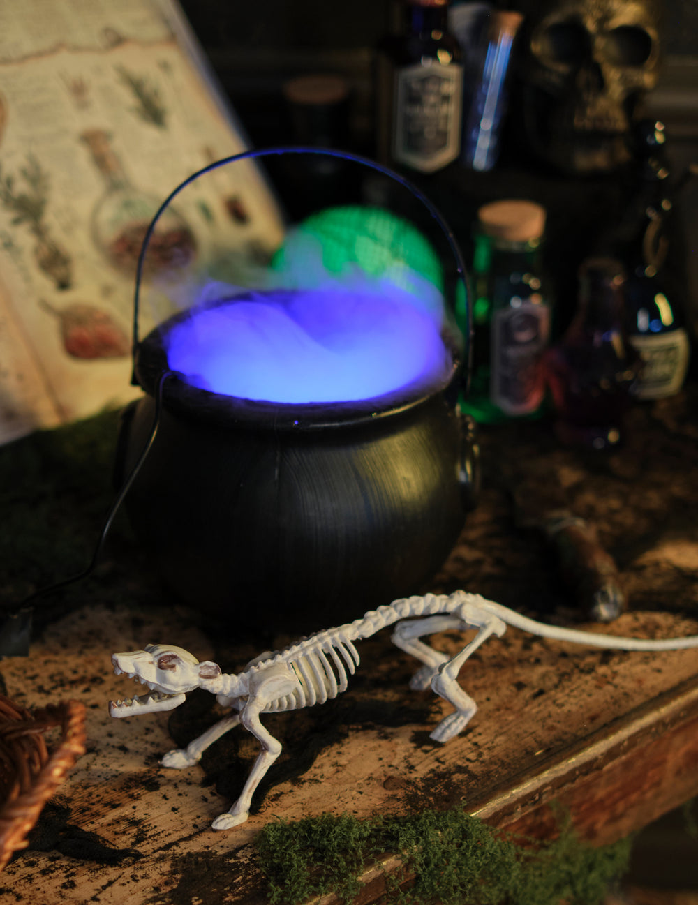 Effet de brume lumineuse du chaudron Halloween sorcière