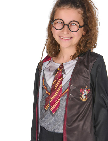 Gros plan sur les lunettes du coffret déguisement et accessoires Harry Potter