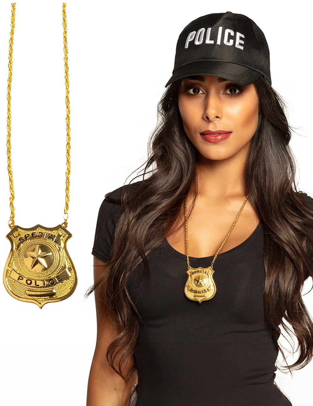 Detail und getragene Ansicht der Metallkette Polizeiabzeichen