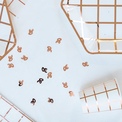 Confettis de table 30 ans rose gold étincelants
