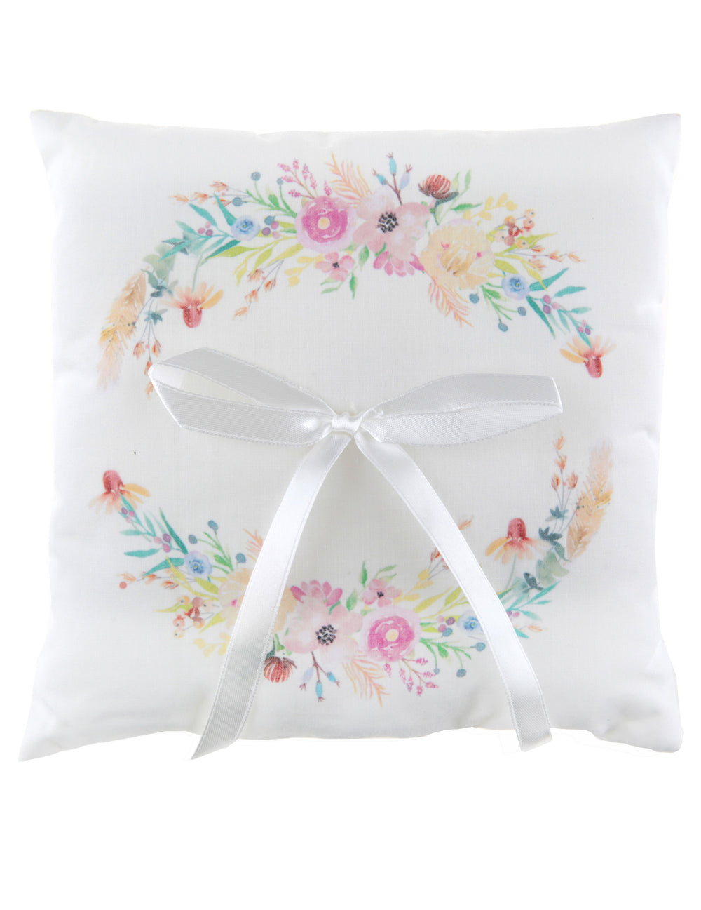 Mise en situation champêtre sur chaise en bois du coussin d'alliances mariage fleuri