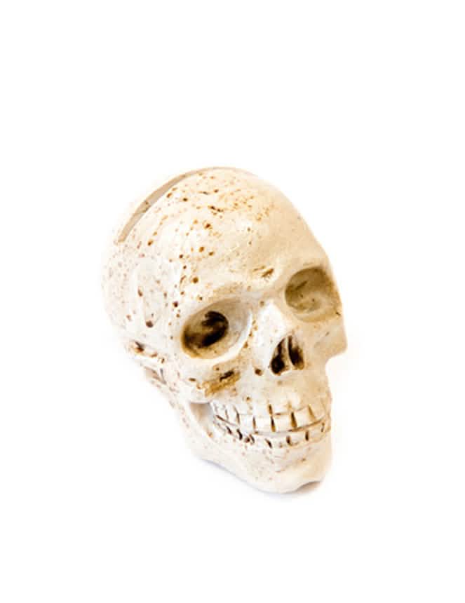 Platzkarte Totenkopf für Tischdeko in Beige aus Harz mit Antik-Effekt