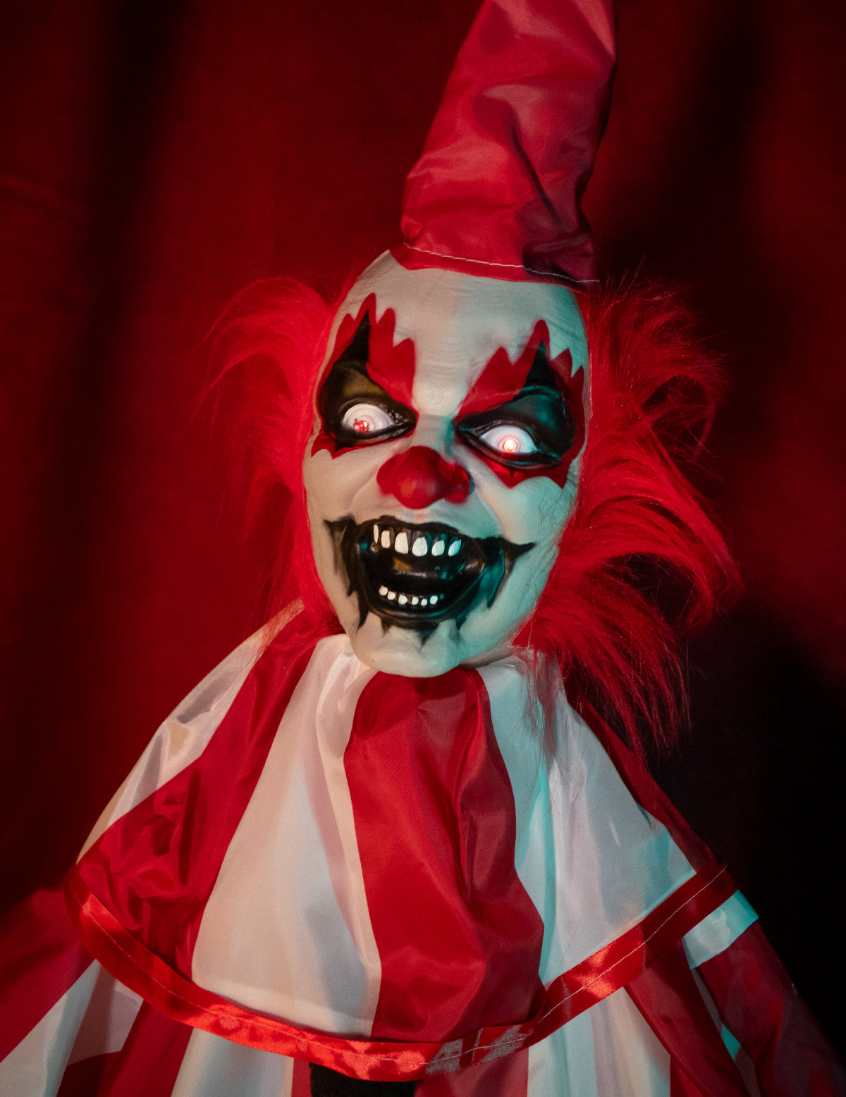 Bewegliche Clown-Figur animiert Halloween-Deko 170 cm