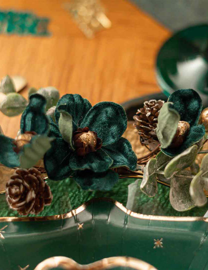 Blumengesteck "Elegance" Dunkelgrün & Gold - 23 cm