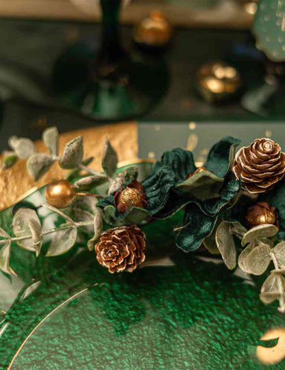 Blumengesteck "Elegance" Dunkelgrün & Gold - 23 cm