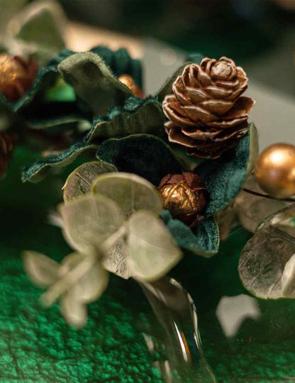 Blumengesteck "Elegance" Dunkelgrün & Gold - 23 cm