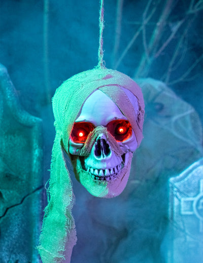 Hängender Piratenschädel Halloween-Deko leuchtend 53 cm