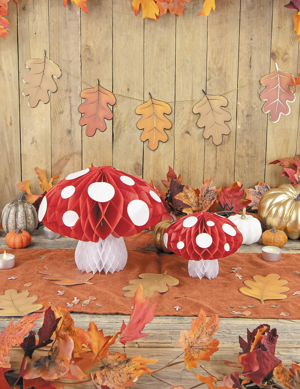 Mise en scène automnale de la décoration de champignon alvéolé