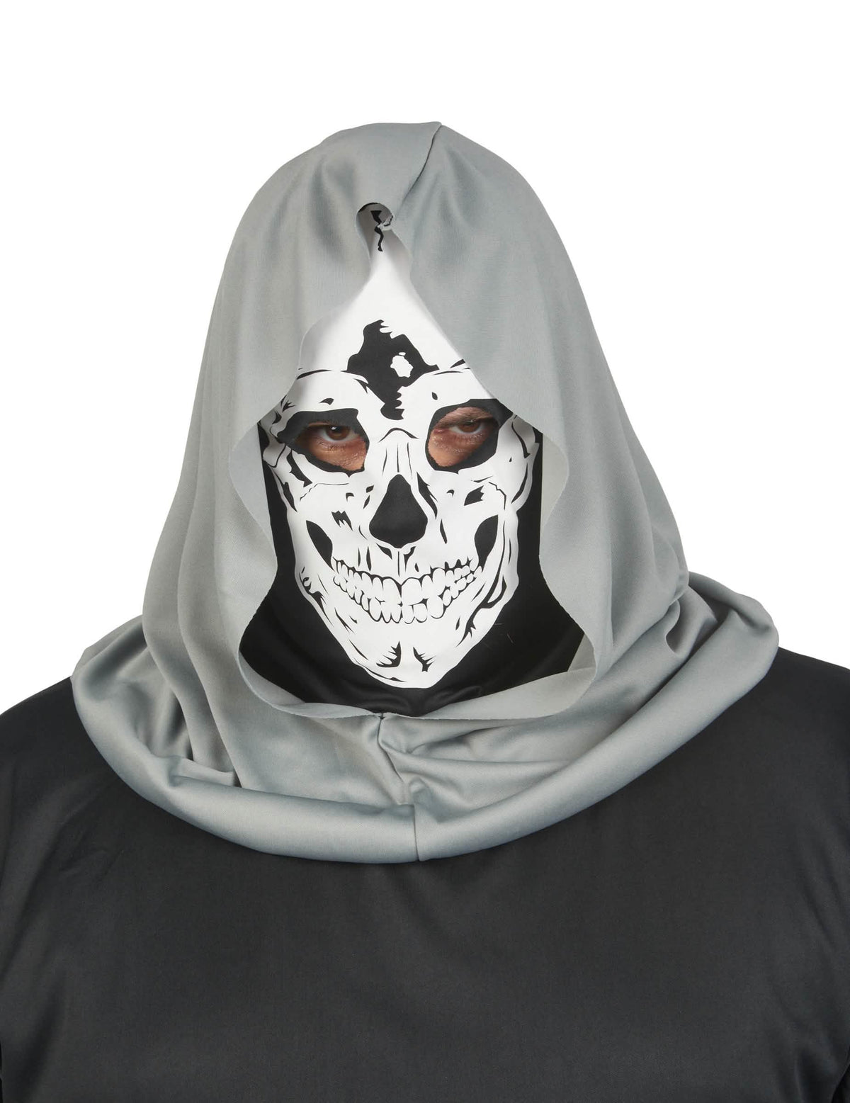 Gros plan sur le masque de crâne du déguisement de faucheuse terrifiante