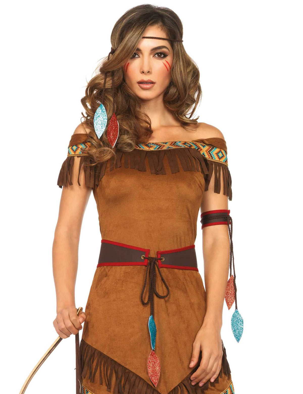 Nahaufnahme des Oberkörpers und des accessoires des Indianer-Kostüms