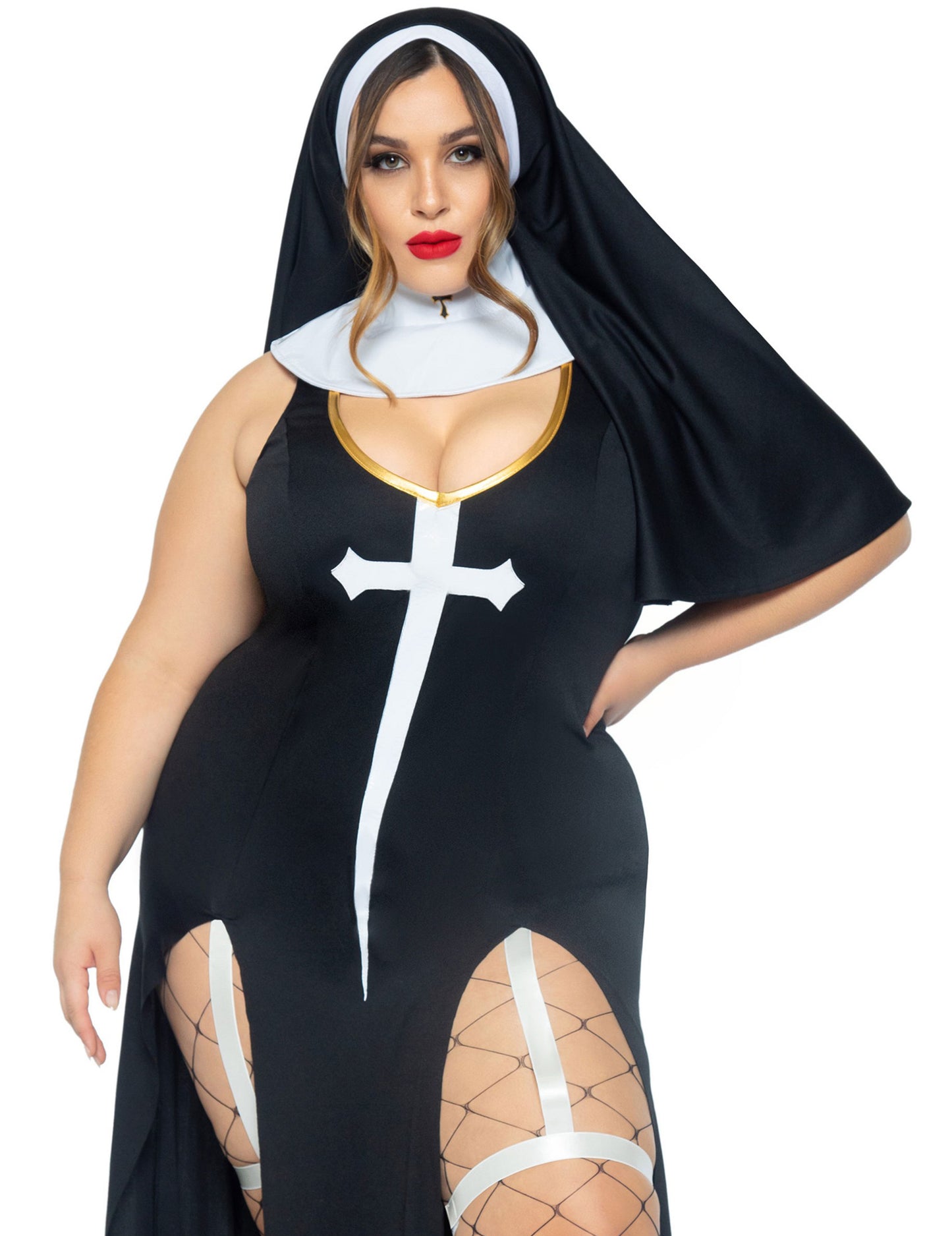 Gros plan sur le buste et le voile du déguisement de nonne sexy pour femme