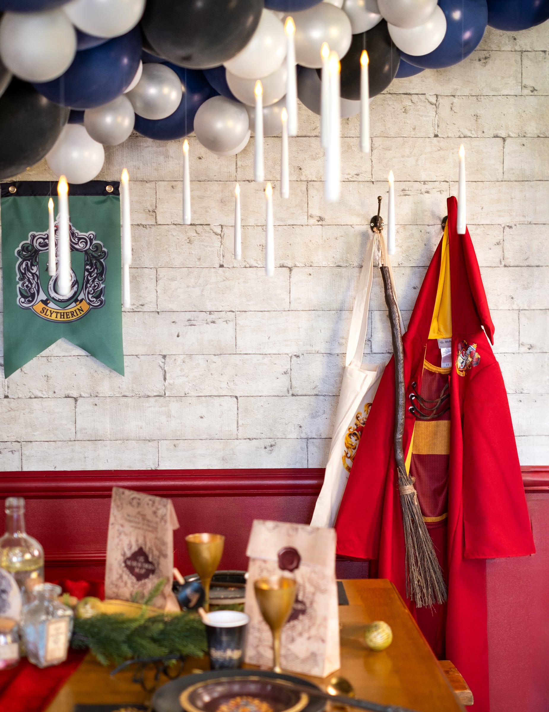 Mise en situation du déguisement Quidditch Harry Potter™ enfant