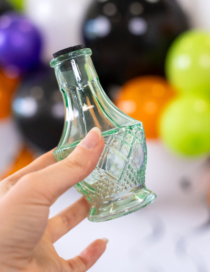 Kleines grünes Glasfläschchen 11,5 cm